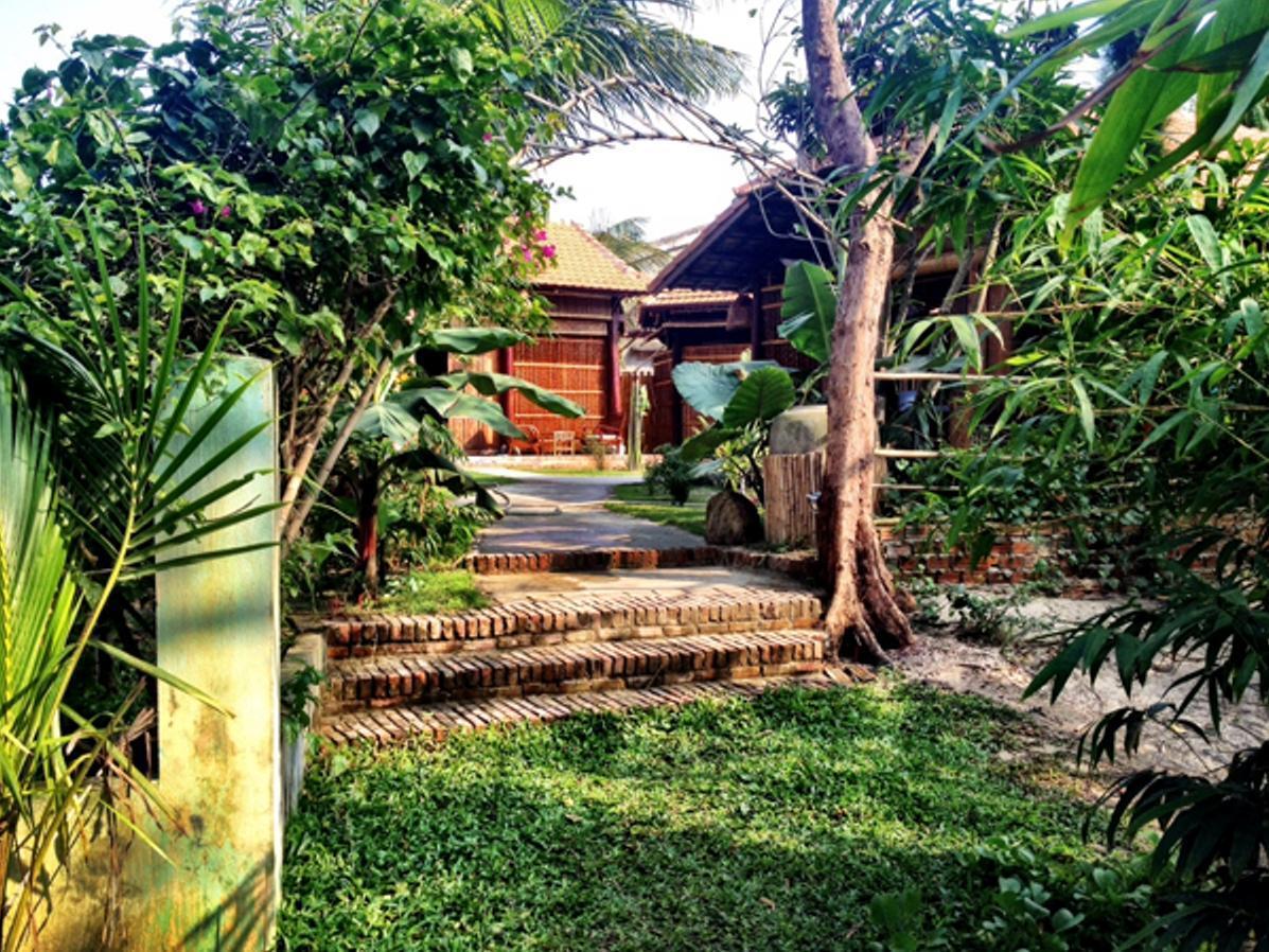 Hotel Under The Coconut Tree à Hội An Extérieur photo